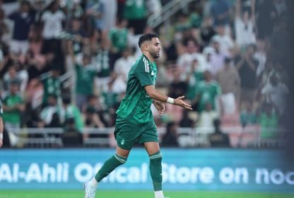 رياض محرز بعد تسجيله هدفاً للأهلي في مرمى الأخدود بالدوري السعودي - 25 أكتوبر 2024 - X/@SPL