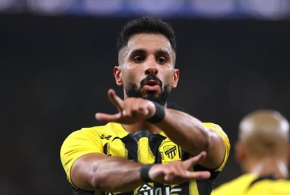 صالح الشهري مهاجم الاتحاد يحتفل بتسجيل هدف في مرمى الأهلي بالدوري السعودي - 31 أكتوبر 2024 - X/@SPL