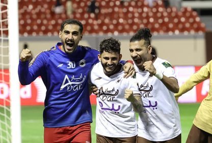 لاعبو الجبلين يحتفلون بتسجيل هدف في مرمى الاتفاق بكأس خادم الحرمين الشريفين - 30 أكتوبر 2024 - X/@KingCupSA