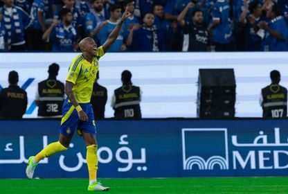 أندرسون تاليسكا لاعب النصر يحتفل بتسجيل هدف في مرمى الهلال بالدوري السعودي - 1 نوفمبر 2024 - X/@SPL